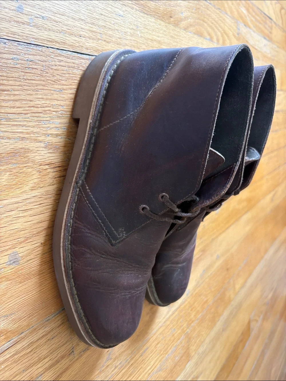 Clarks Men's Brown Leather Chukka Boots